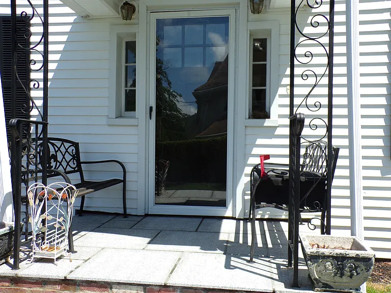 42 Brambach Ave — Photo 4