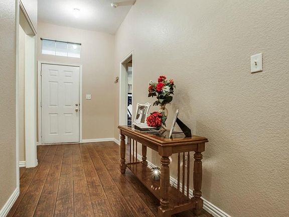 4th image of 5304 Prince Dr