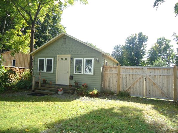4 Bushnell Ave