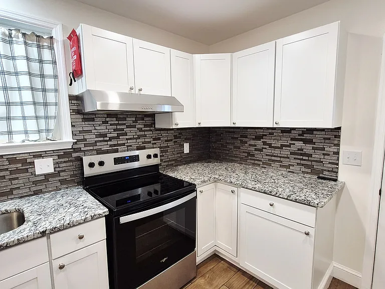 115 Slagle Ave — Photo 16