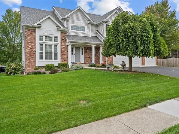 805 Hartfield Dr, North Aurora, IL 60542
