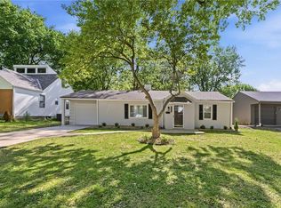 7615 Terrace St, Kansas City, MO 64114