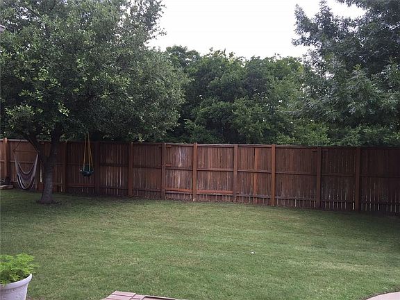 3rd image of 7208 Claridge Ln