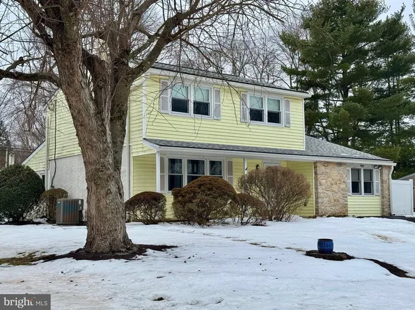 1460 Cathys Ln, North Wales, PA 19454