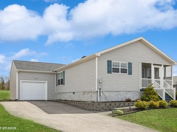 21 Tarah Way, Fremont, NH 03044