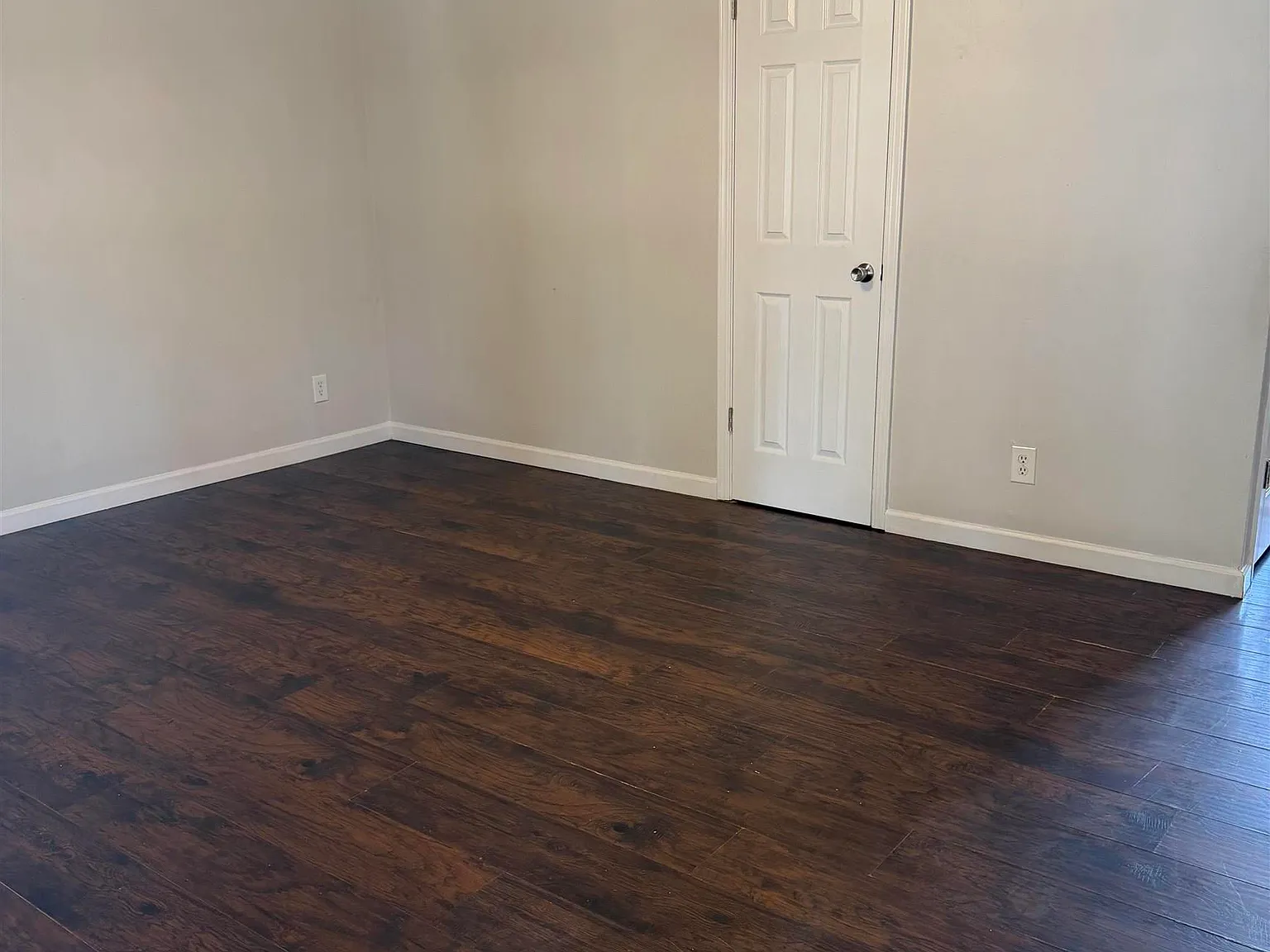 3 bed, 1.5 bath, 1025 sqft, $1,375 — Photo 4