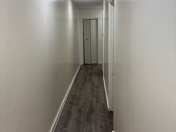 5th image of 100-106 E Bennett St #1