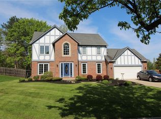 10060 Ridge Line Dr, North Royalton, OH 44133