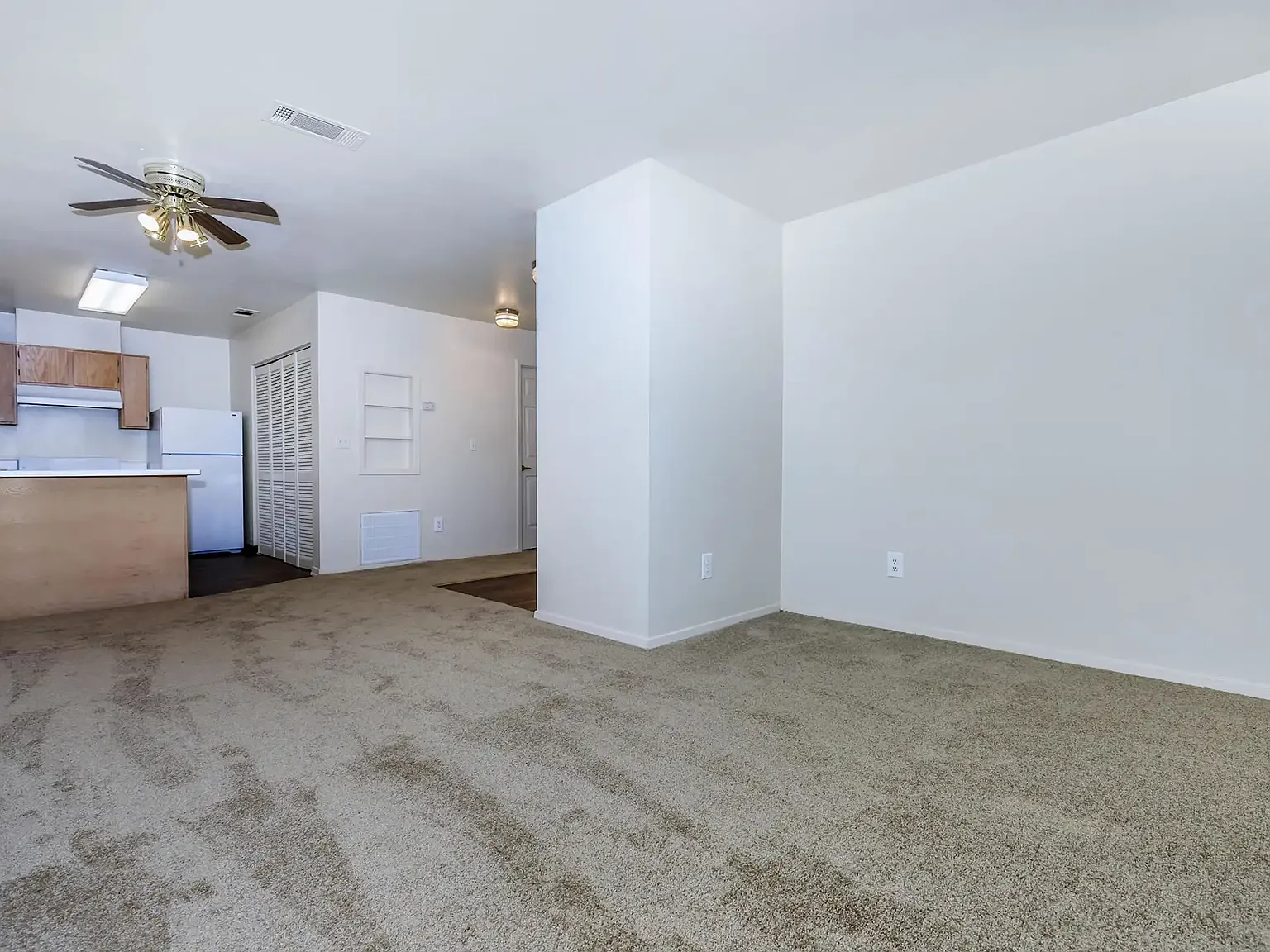 Villas Of Sunnyside — Photo 4