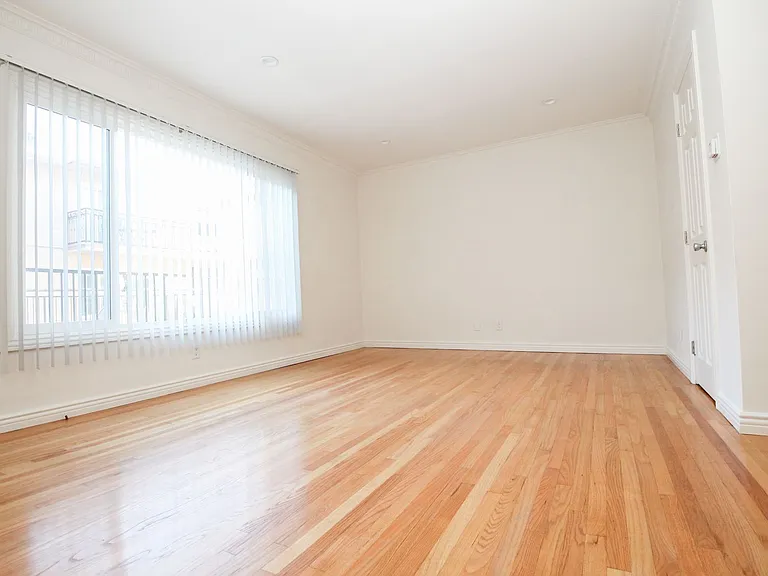 3375 Manning Ave — Photo 10