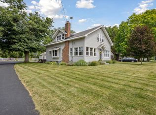 571 Port Sheldon St, Grandville, MI 49418