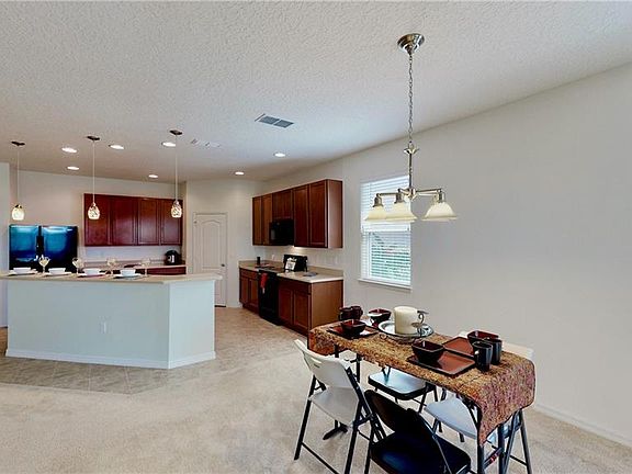 5th image of 11828 Thatcher Ave