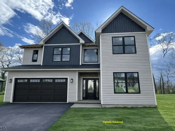 8 Chamberlain Ln, Mount Olive Twp., NJ 07828