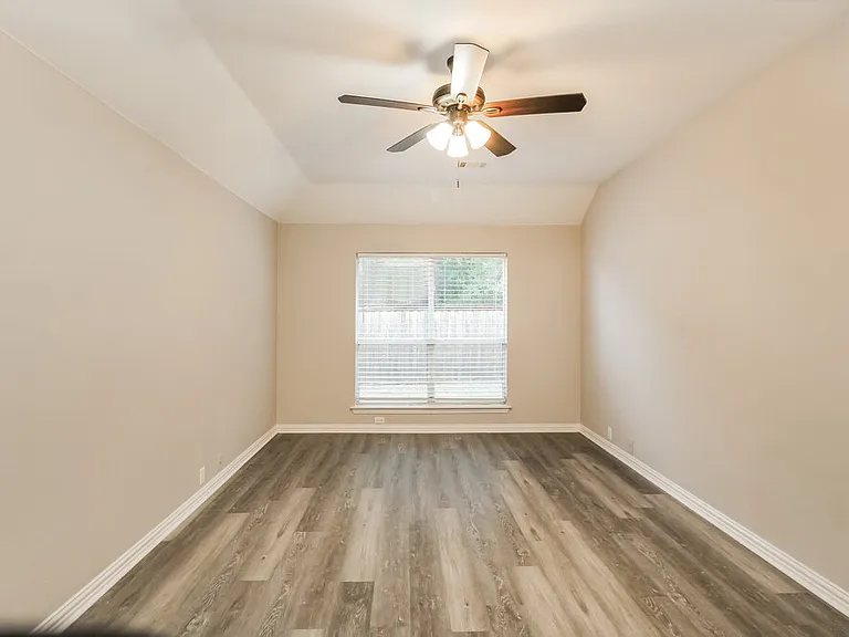1721 Duck Cove Dr — Photo 11