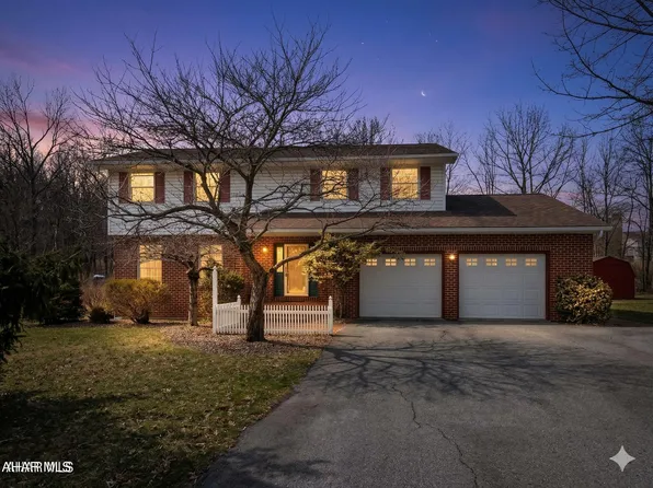 191 Godfrey Ln, Hollidaysburg, PA 16648