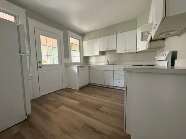 170-174 Liberty St. - Red Pod, 170-174 Liberty St #170, Middletown, CT 06457