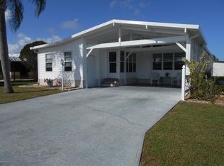 924 Jacaranda Dr, Barefoot Bay, FL 32976