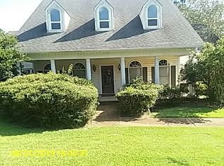 208 Monterey Dr, Clinton, MS 39056