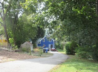 194 Prospect St, Moosup, CT 06354