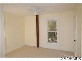 5th image of 914 Locust Ave
