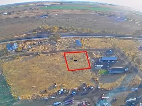 203 Sam Ave, George, WA 98824