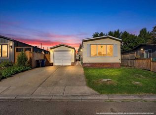 216 E Spring Haven Close SE, Airdrie, AB T4A 1E4