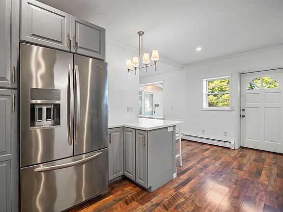 5th image of 53 Belvidere Hts APT 4