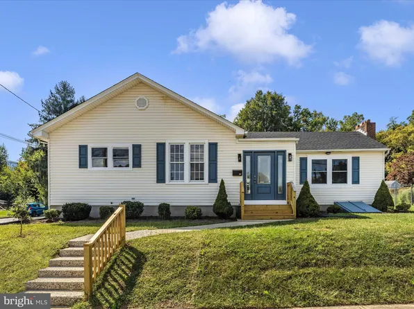 901 Armstrong Ave, Hagerstown, MD 21740