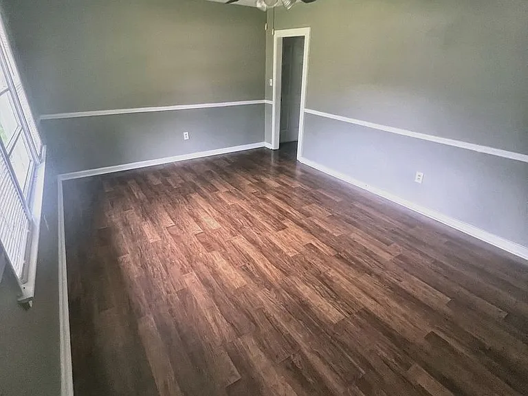 368 Leron Ave — Photo 11