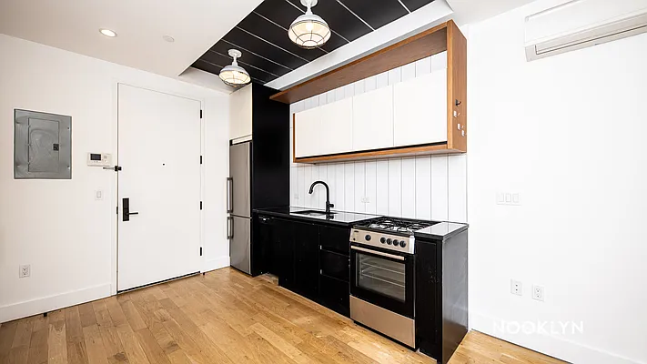 Rented by Nooklyn NYC LLC | media 60