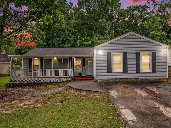 7845 Chase Woods Dr, Jonesboro, GA 30236