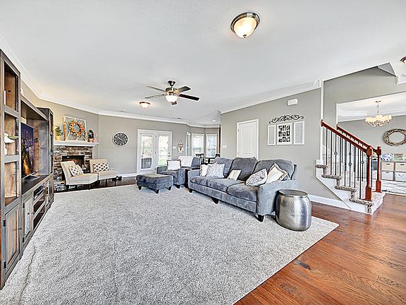 5th image of 12729 Saddle Way