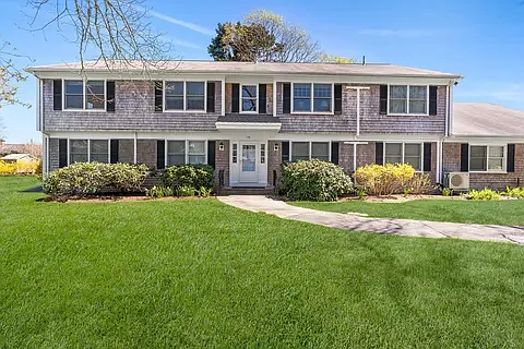 176 Mill Rd #4B — Photo 1