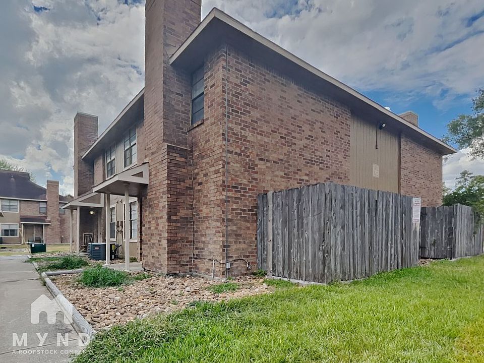 2nd image of 1802 Millhouse Rd #1802D
