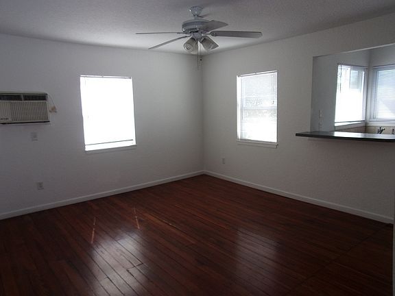 3rd image of 255 6th Ave N APT 5