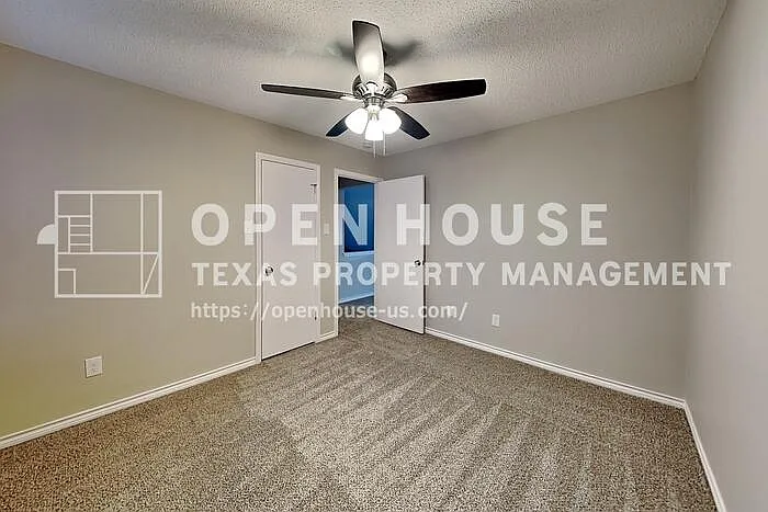 305 Hillside Ct — Photo 14