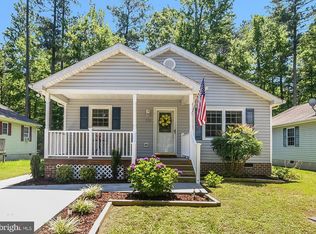332 12th St, Colonial Beach, VA 22443