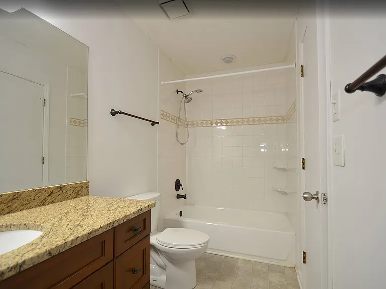 1495 Haynes Ct — Photo 10