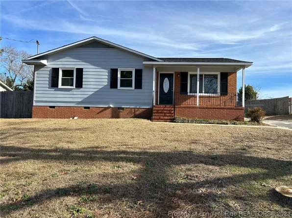 2243 Memory St, Fayetteville, NC 28304