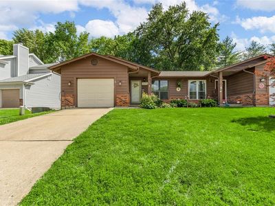 352 Della Dr, Saint Peters, MO, 63376