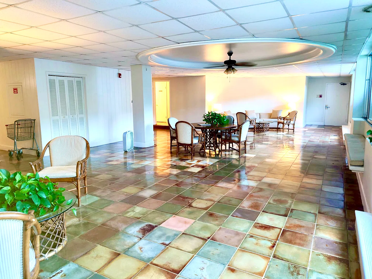 2 bed, 844 sqft, $3,600 — Photo 3