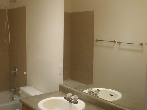 3rd image of 4831 Jedediah Smith Rd