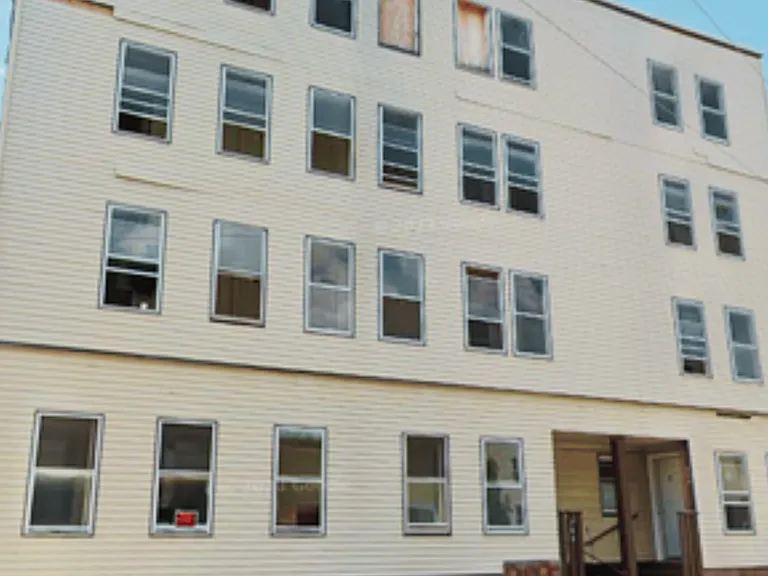 201 Waldo St — Photo 3