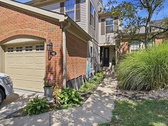 2nd image of 5462 Victorian Way