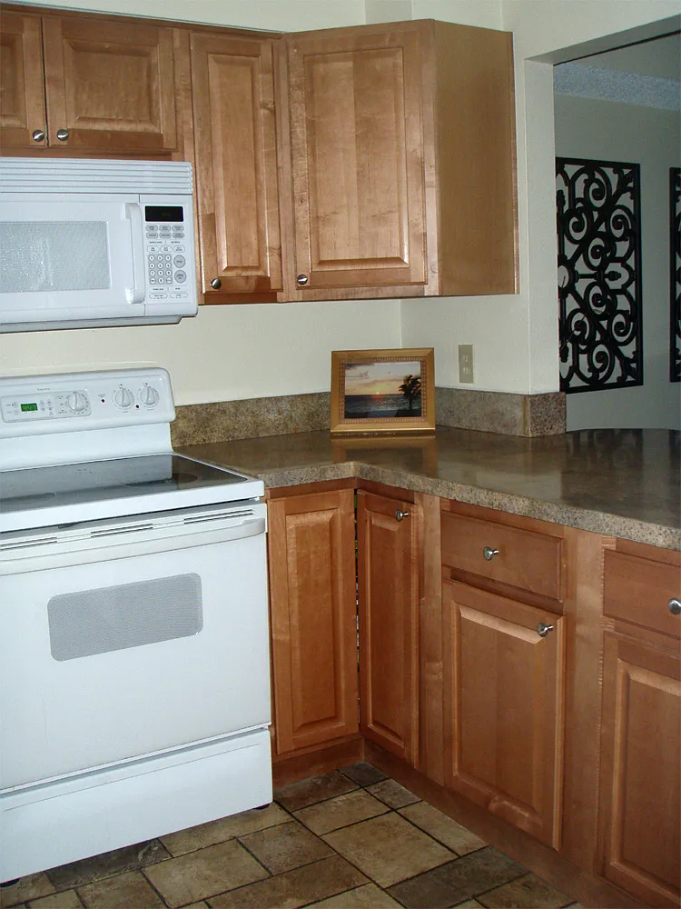 Building Photo - 18213 W 3rd Ave #2