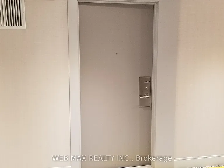 8 Widmer St #1207 — Photo 2