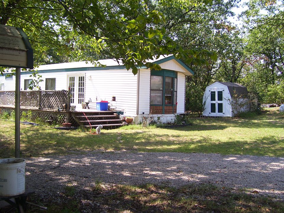 1st image of 15201 Carolyn Dr