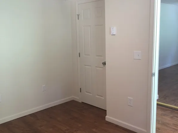 8 Braddock Street, 8 Braddock St #201, Morgantown, WV 26505