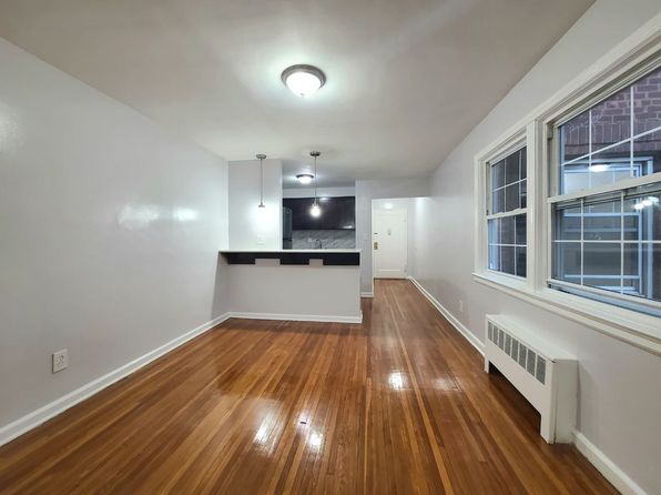 77 Forest Hill Pkwy APT 2M