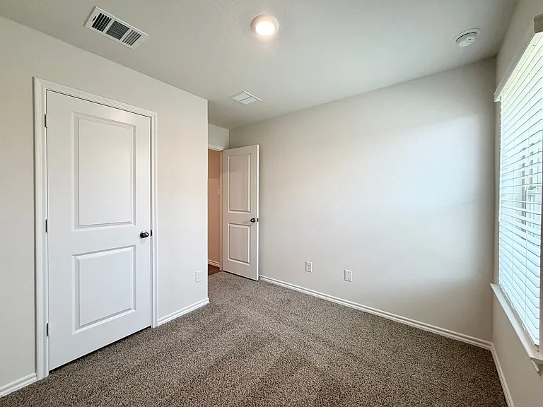 1116 Riverbrook Ln — Photo 14